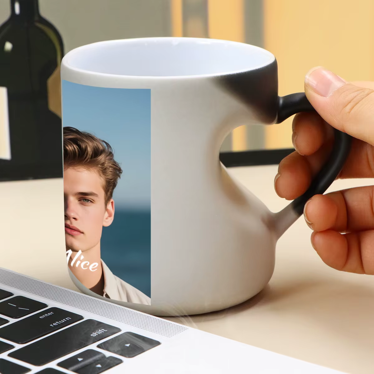 Mug à café personnalisé changeant de couleur avec photo et texte