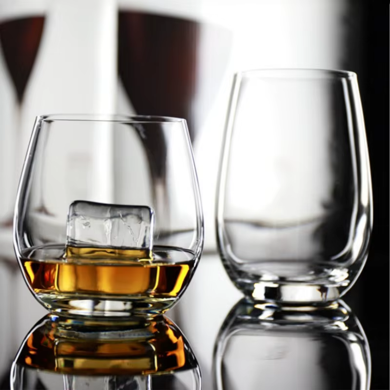 Verre à whisky transparent