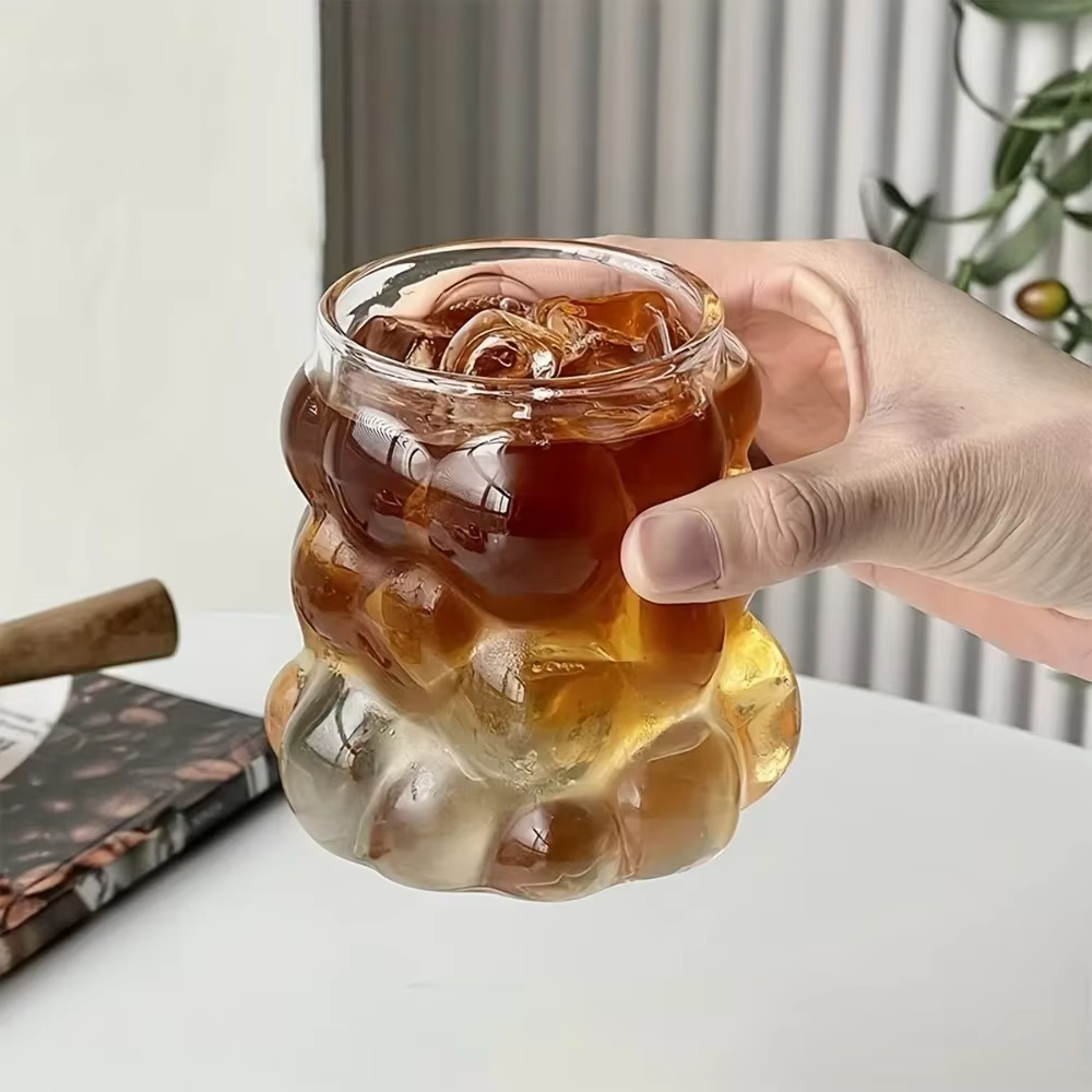 Tasse à café en verre de raisin pour boire