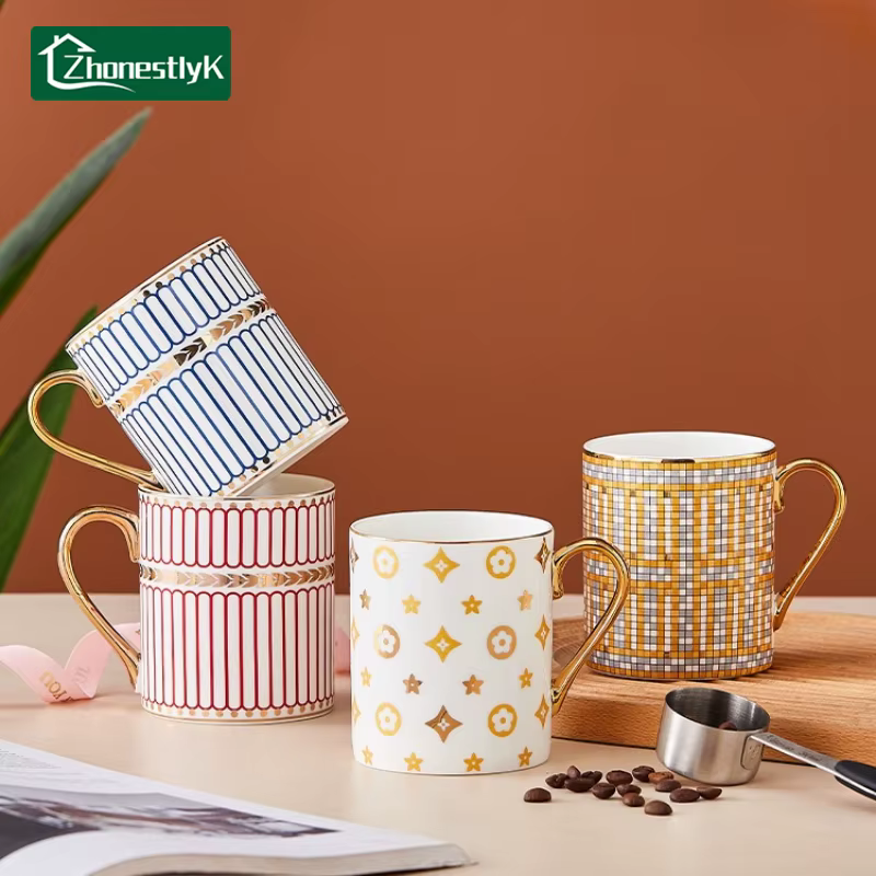 Tasse à café en céramique dorée peinte à la main de luxe légère