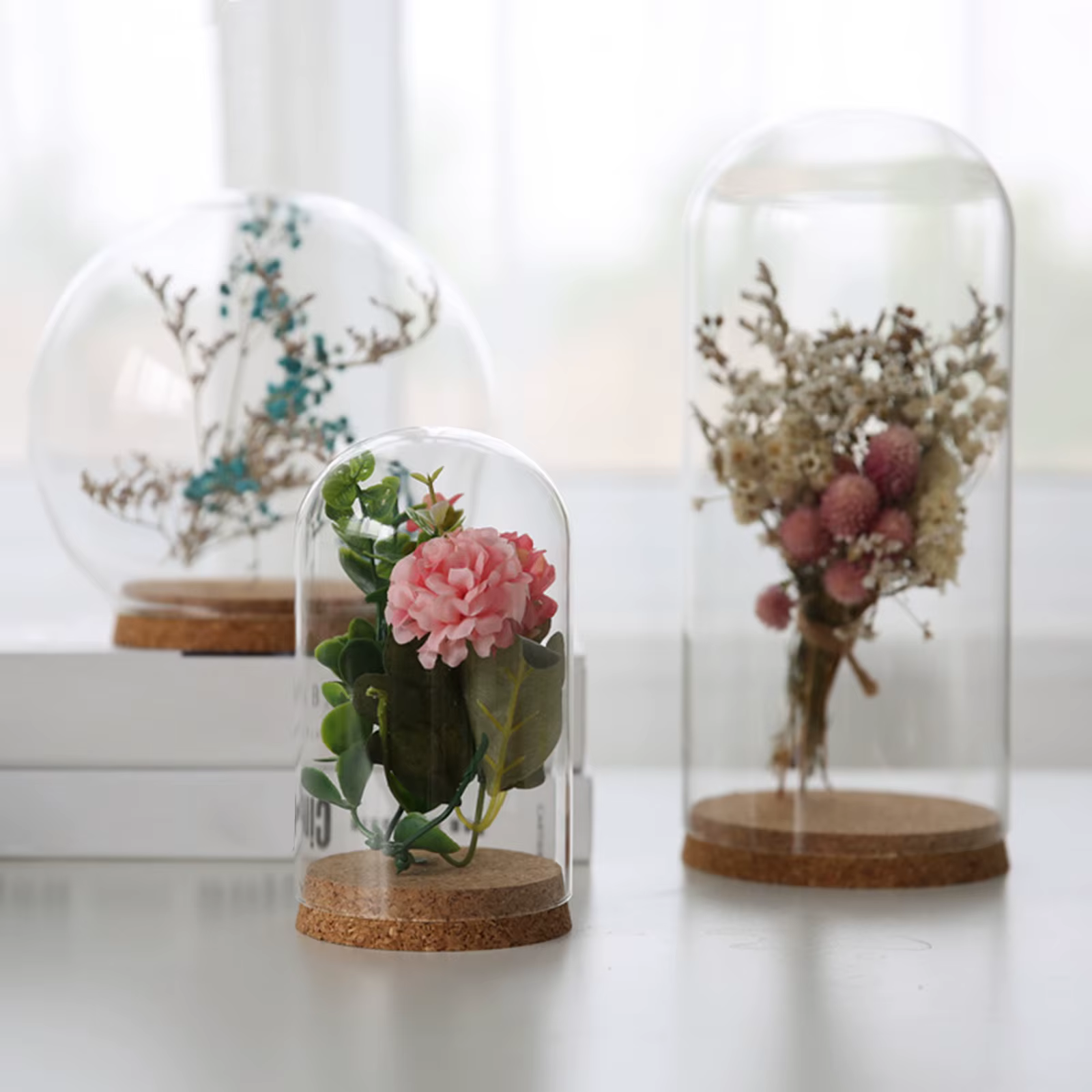 Dôme en verre, Base en bois