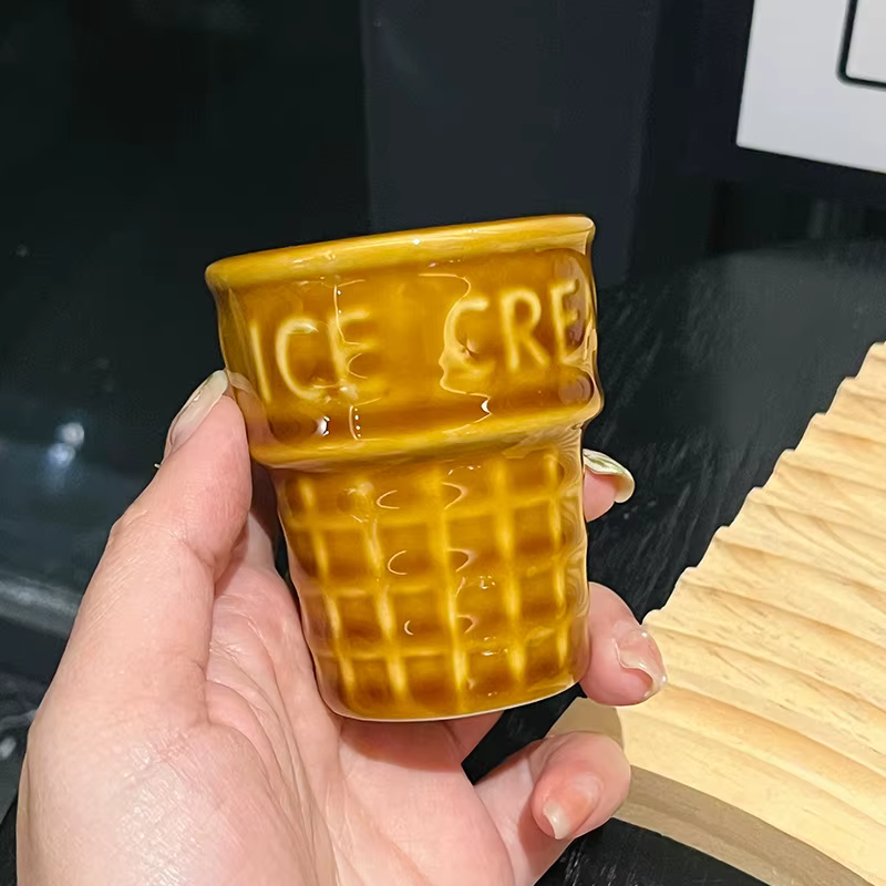 Mug de voyage en céramique en forme de crème glacée 260 ml