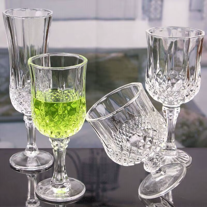 Verre à vin étranger, ustensiles à vin