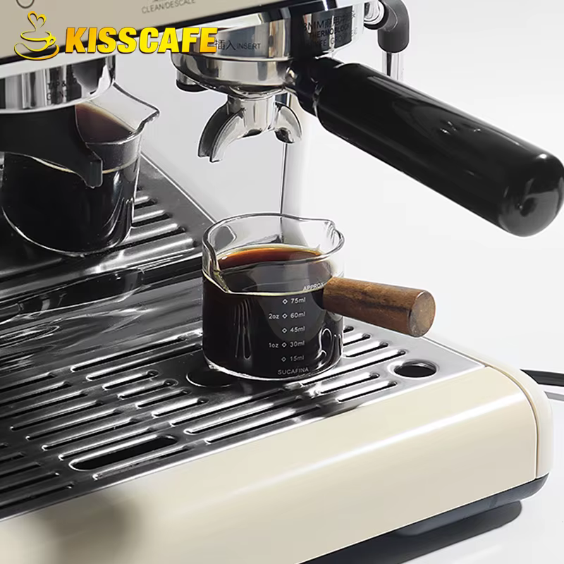 Tasse à expresso, verre à mesurer