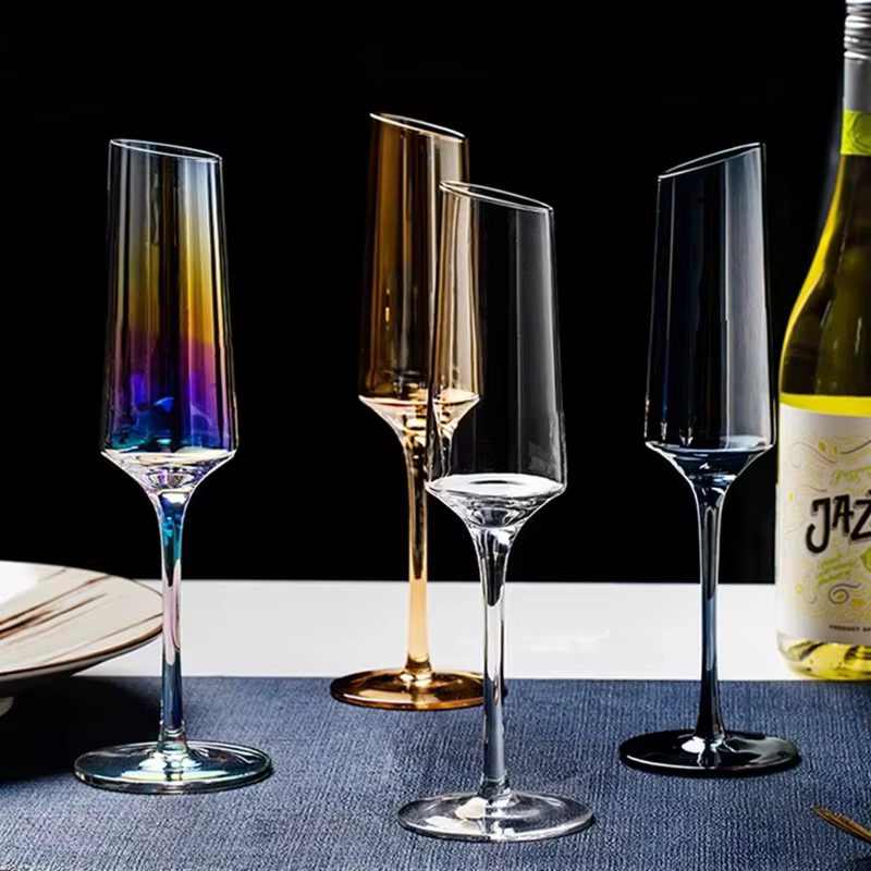 Verre à vin à Champagne biseauté créatif