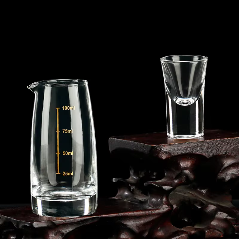 Ensemble de verres à vin en verre de cristal