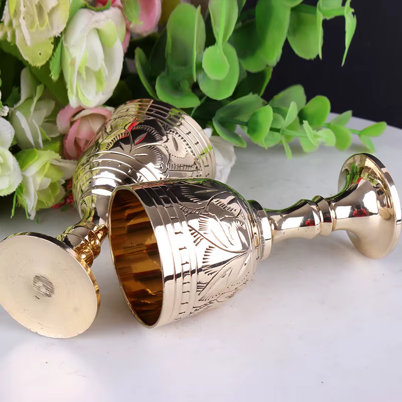 Verre à vin en laiton pur du Pakistan