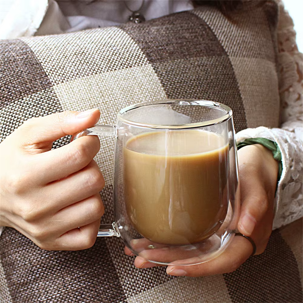 Tasse à café en verre à Double paroi avec poignée