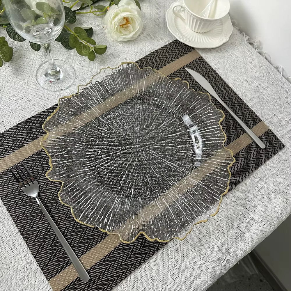100 pièces de sous-assiettes transparentes décoratives de 33 cm pour la table