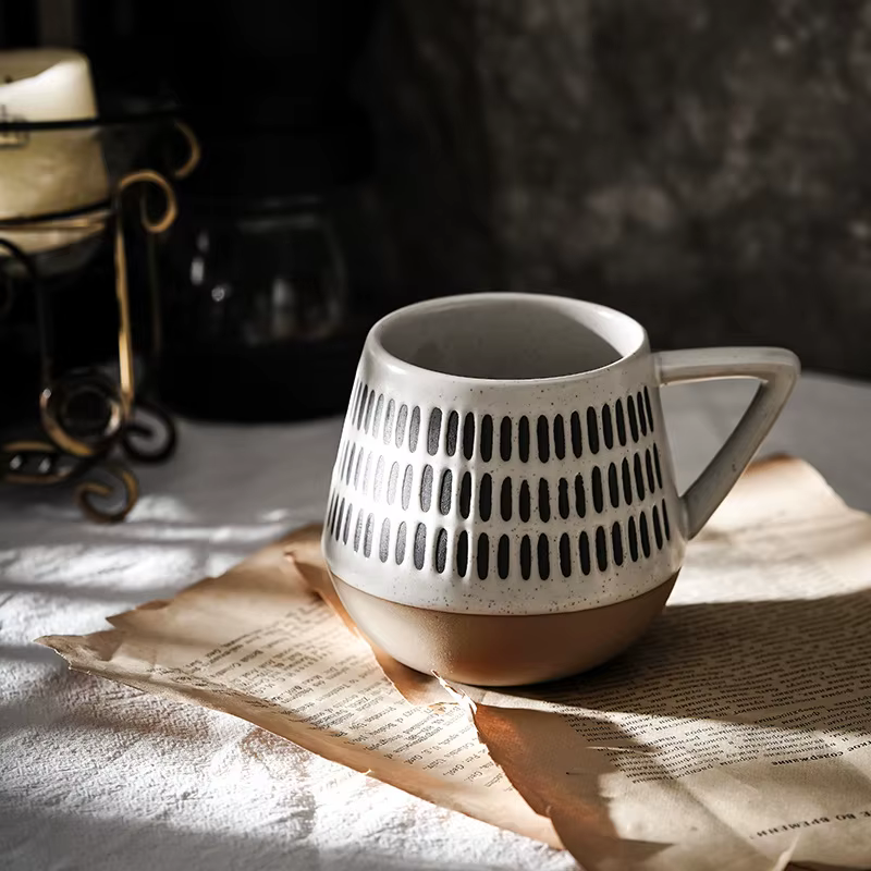Tasse en céramique créative peinte à la main