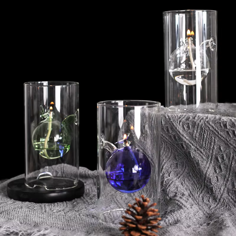 Lumière à huile en verre